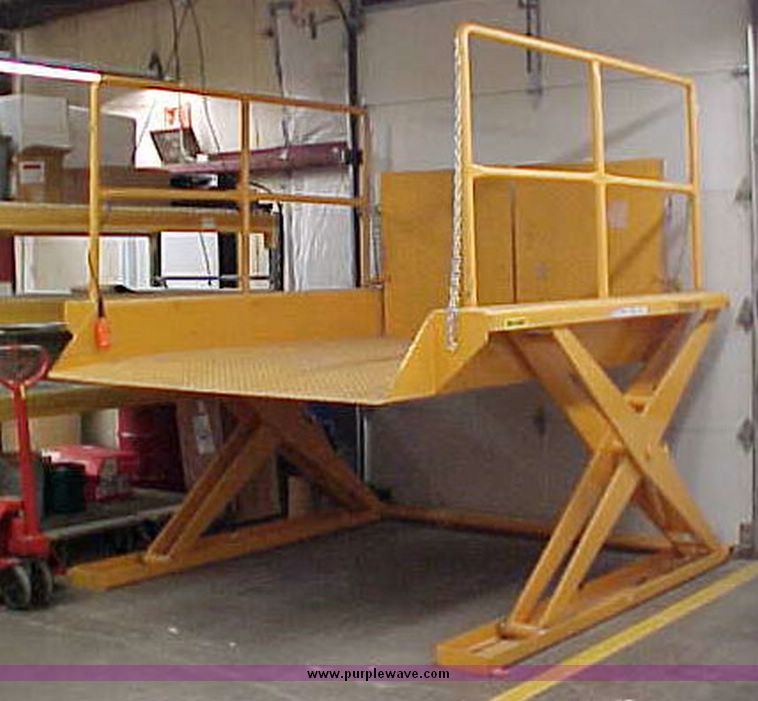 image for item 1500 Econo Lift drive-on loading dock