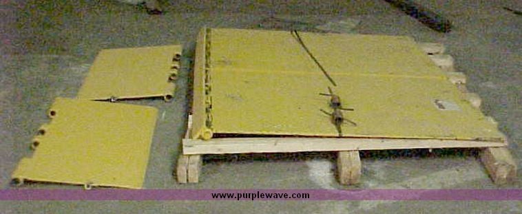 image for item 1500 Econo Lift drive-on loading dock