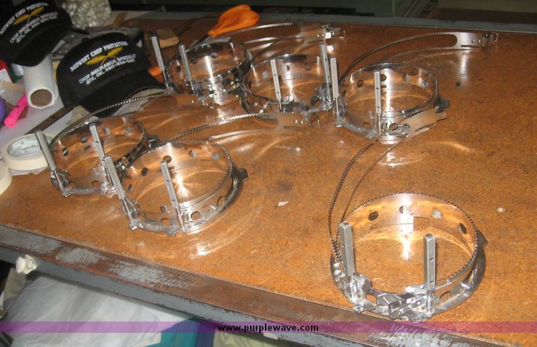 image for item 2677 Assorted embroidery equipment including frames and needles