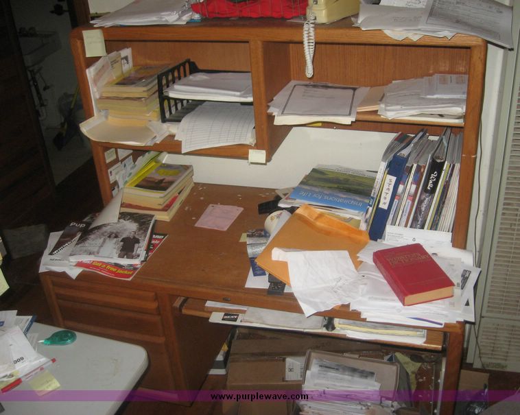 image for item 2678 Assorted office equipment