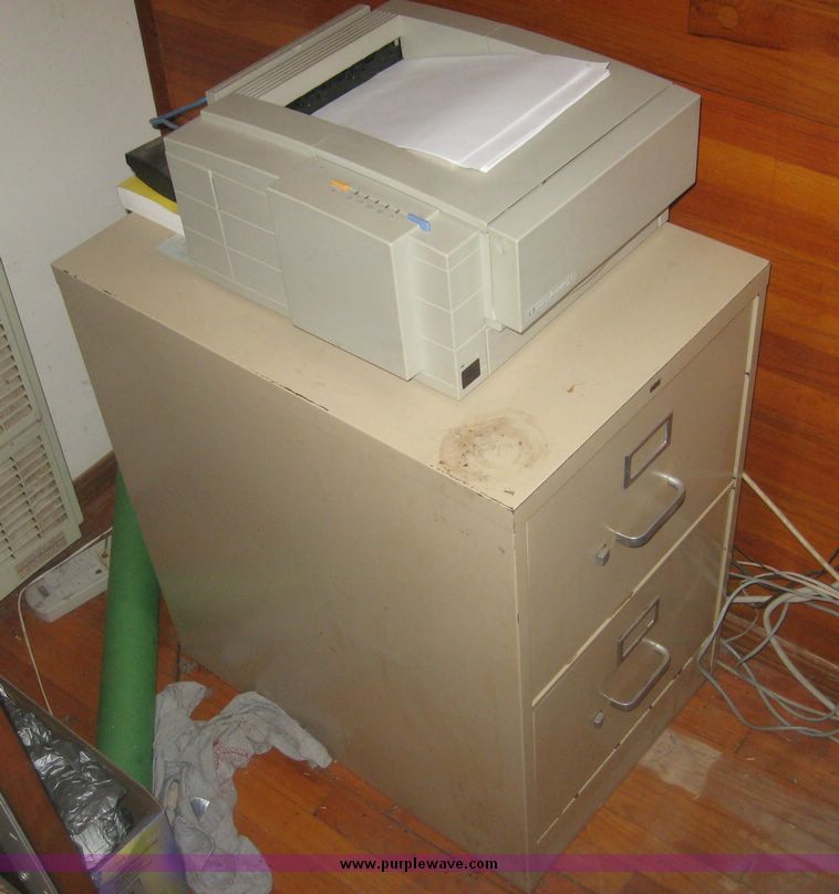 image for item 2678 Assorted office equipment