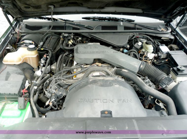 image for item 3657 1995 Lincoln Town Car Executive