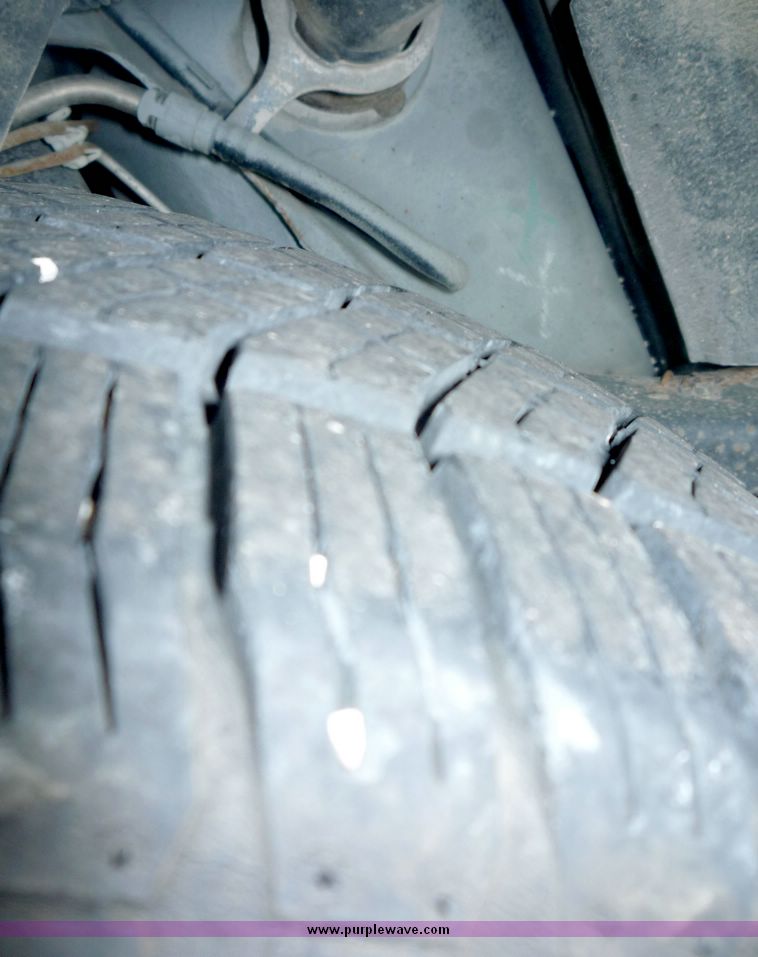 image for item 3657 1995 Lincoln Town Car Executive