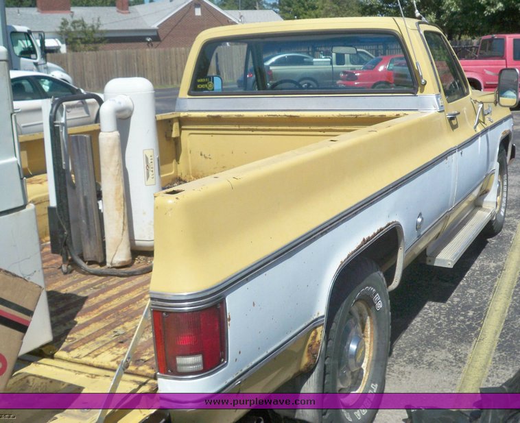 image for item 5162 1974 Chevy 2500 pickup