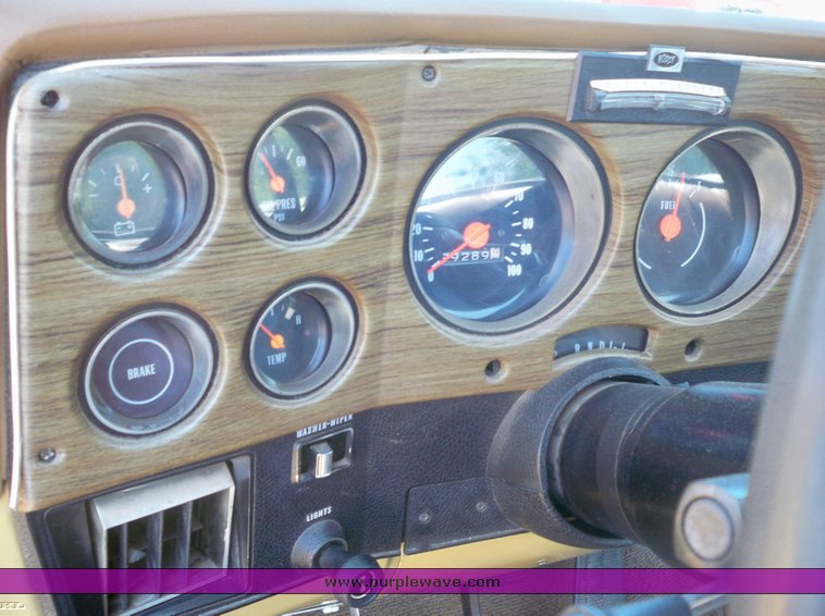 image for item 5162 1974 Chevy 2500 pickup