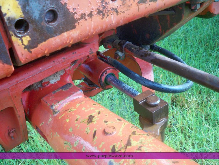 image for item 5747 Farmall International 766 tractor