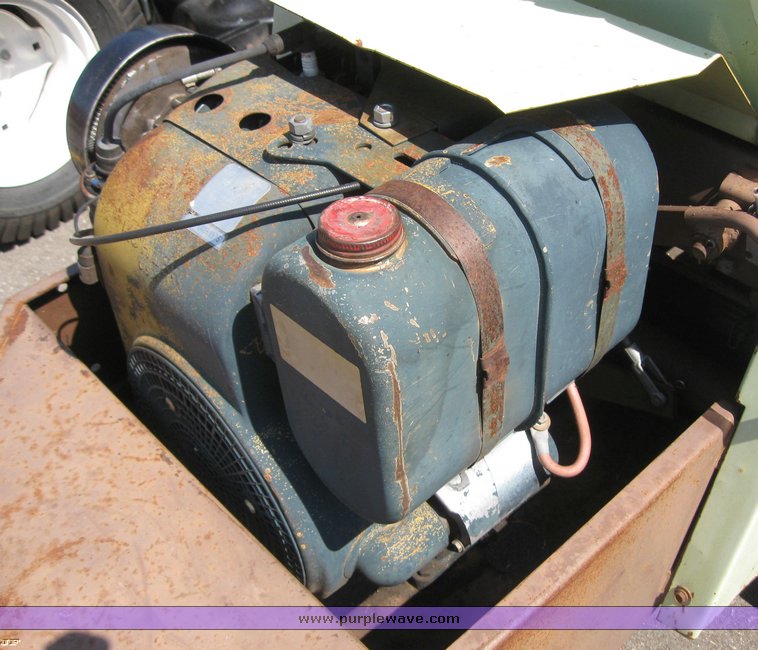 image for item 5810 Grasshoper 1210 zero-turn riding mower