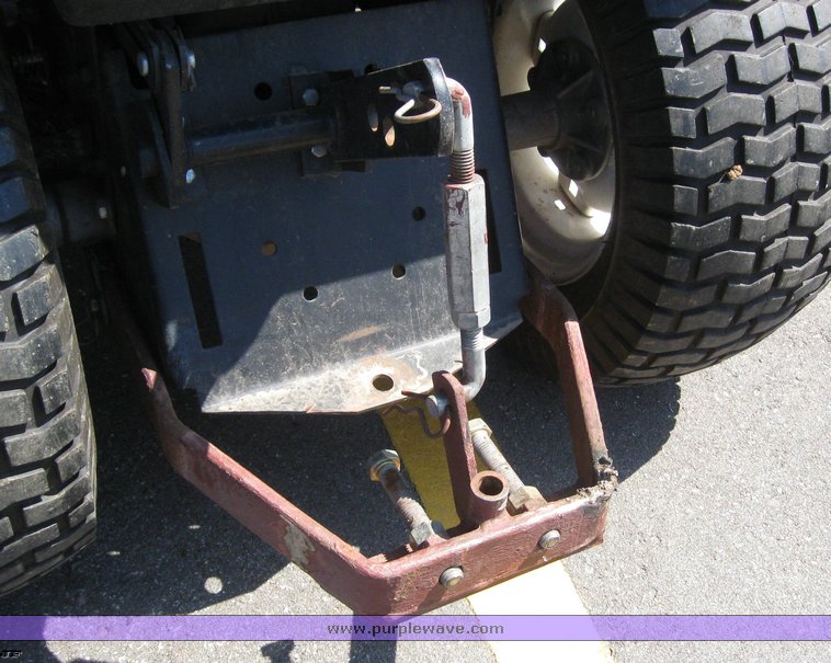 image for item 5811 Sears GT6000 lawn tractor