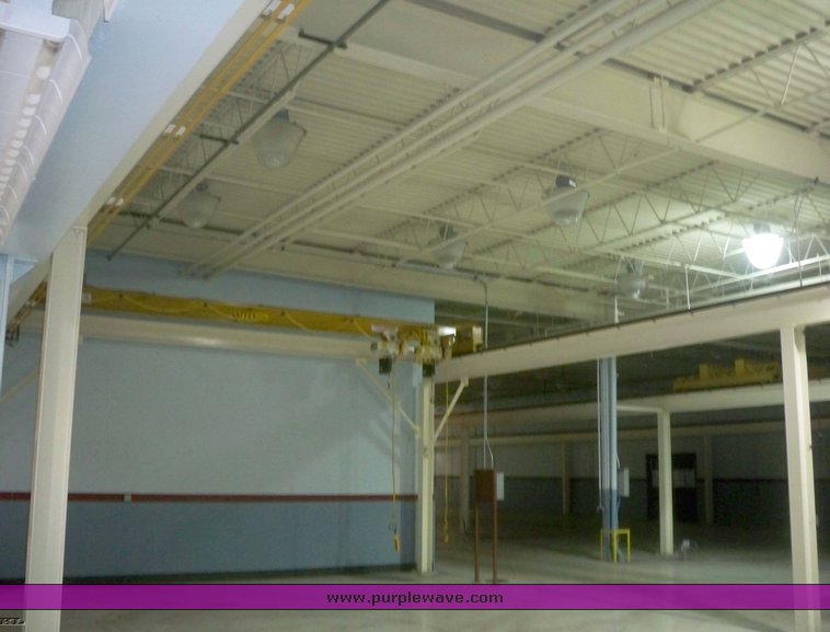 image for item 6941 Gaffey overhead bridge crane on railway