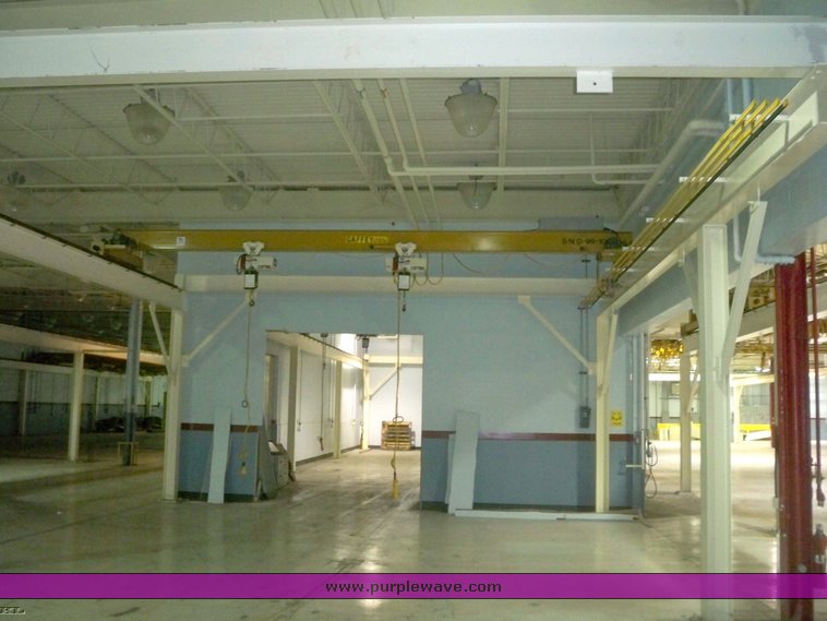 image for item 6942 Gaffey overhead bridge crane on railway