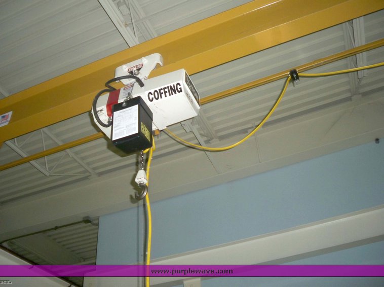 image for item 6942 Gaffey overhead bridge crane on railway