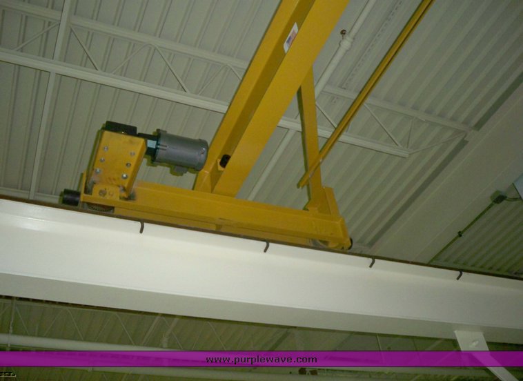image for item 6942 Gaffey overhead bridge crane on railway