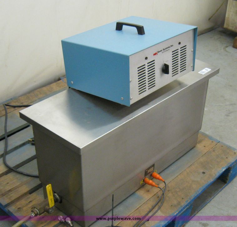 image for item 8282 Sonic Systems ultrasonic cleaner