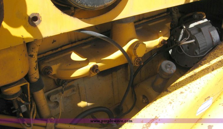 image for item 8295 Case 580B back hoe