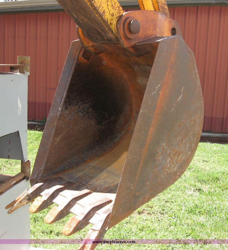 image for item 8295 Case 580B back hoe