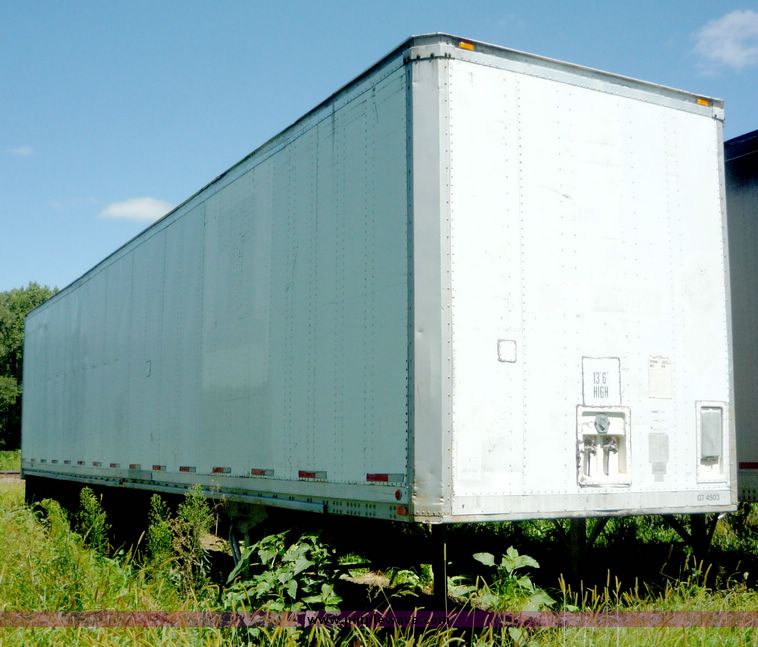 image for item 3924 1984 Miller tandem axle van trailer