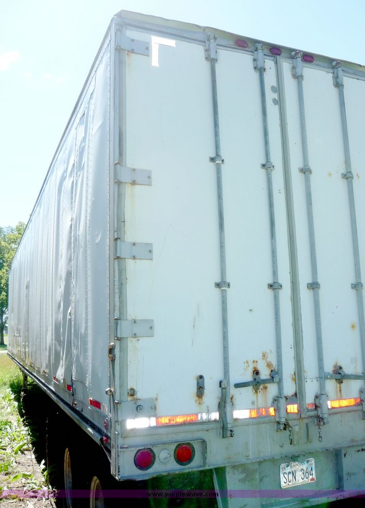 image for item 3924 1984 Miller tandem axle van trailer