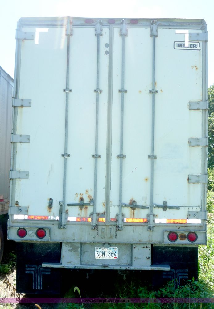 image for item 3924 1984 Miller tandem axle van trailer