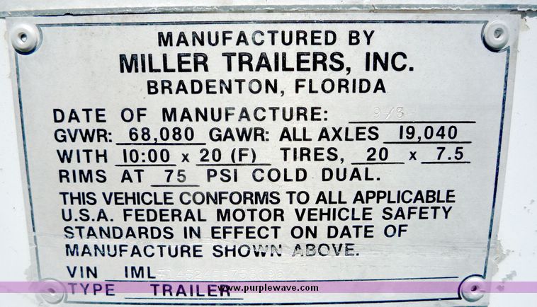 image for item 3924 1984 Miller tandem axle van trailer