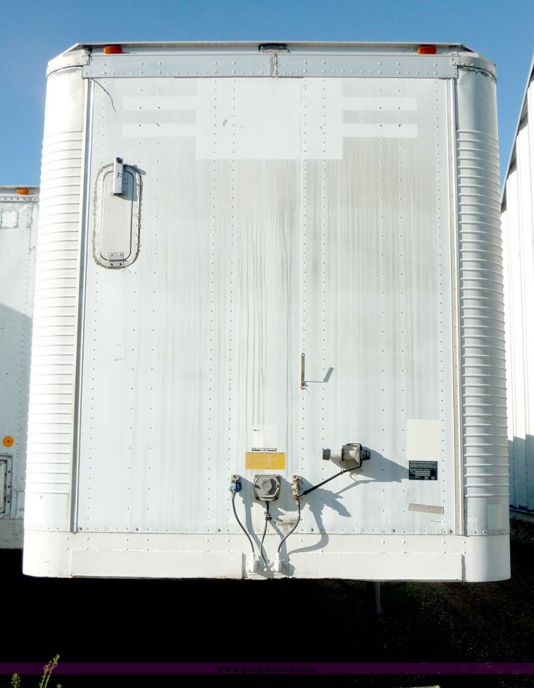 image for item 3928 1983 Lufkin tandem axle van trailer