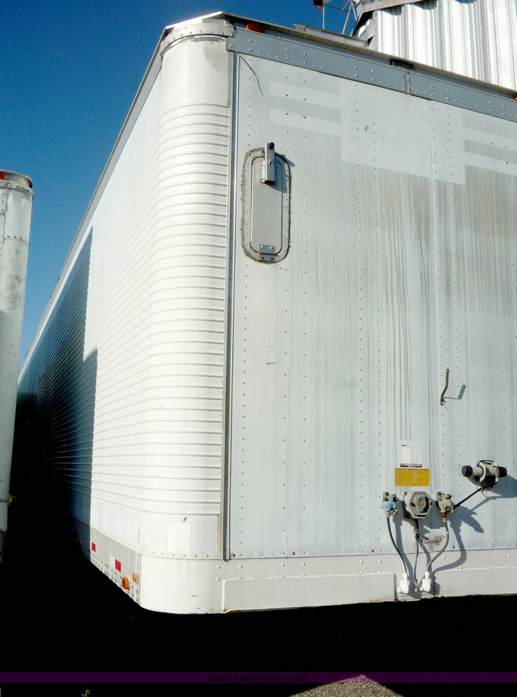 image for item 3928 1983 Lufkin tandem axle van trailer