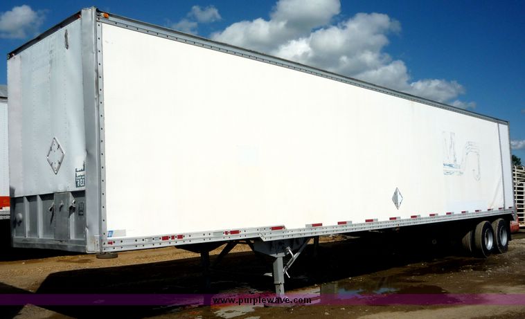 image for item 4022 1980 HPA Monon tandem axle van trailer