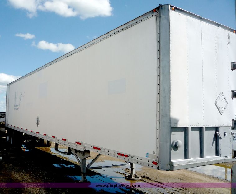 image for item 4022 1980 HPA Monon tandem axle van trailer