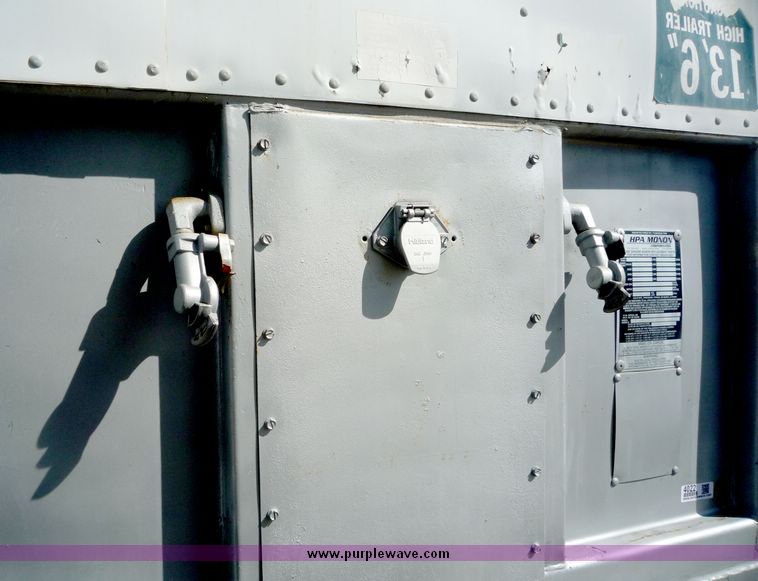 image for item 4022 1980 HPA Monon tandem axle van trailer