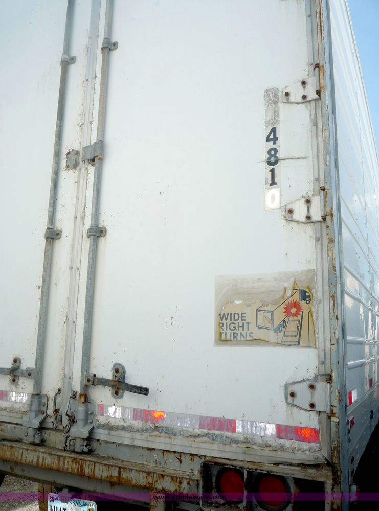 image for item 4024 1985 Great Dane tandem axle van trailer