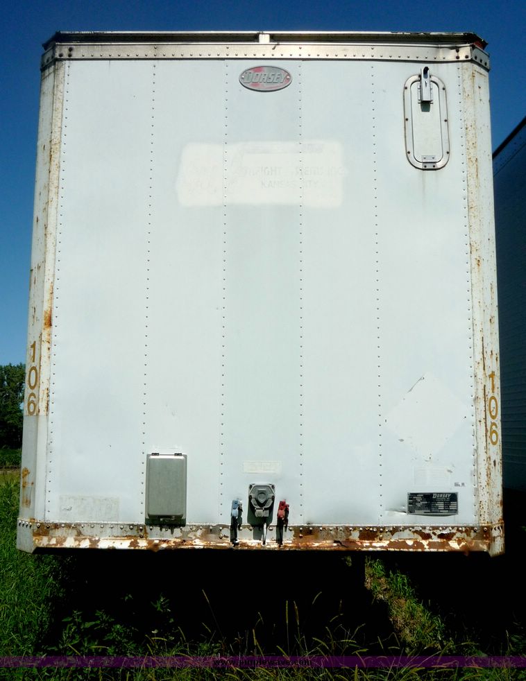 image for item 4027 1985 Dorsey tandem axle van trailer