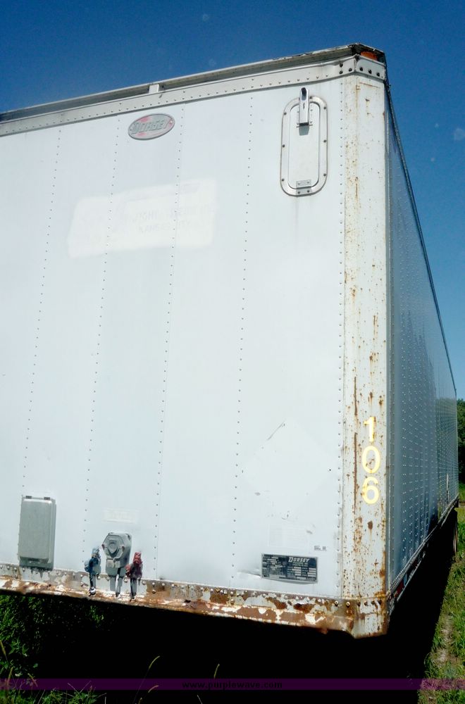 image for item 4027 1985 Dorsey tandem axle van trailer