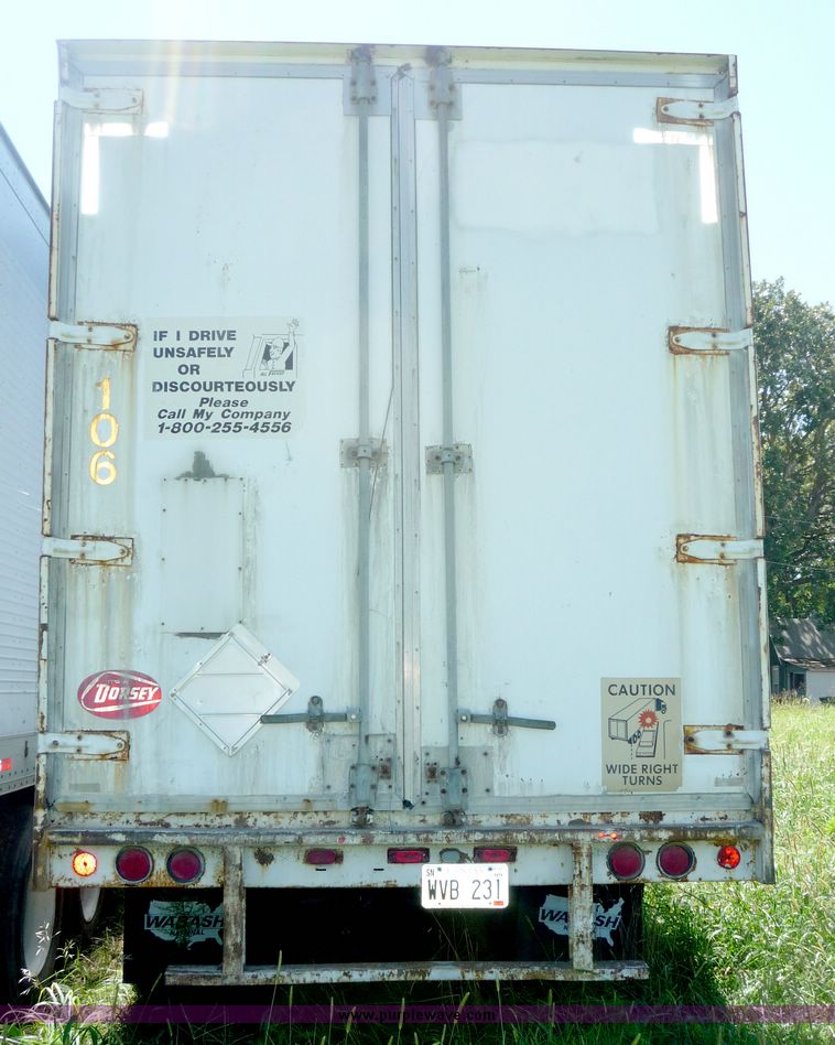 image for item 4027 1985 Dorsey tandem axle van trailer