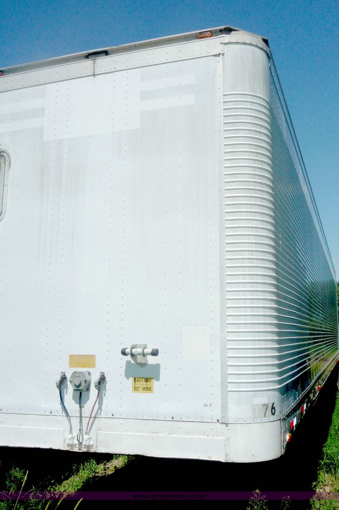 image for item 4028 1983 Lufkin tandem axle van trailer