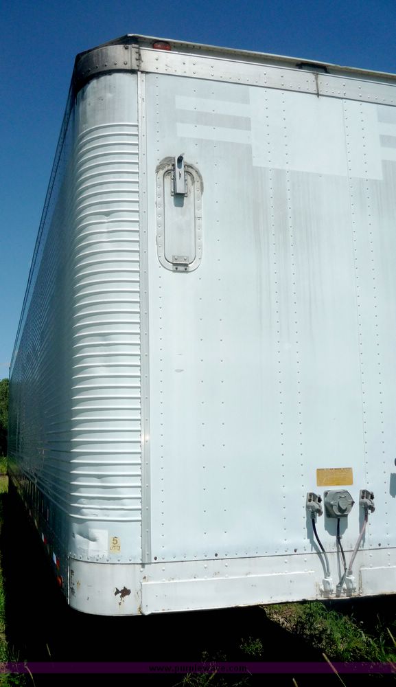 image for item 4028 1983 Lufkin tandem axle van trailer