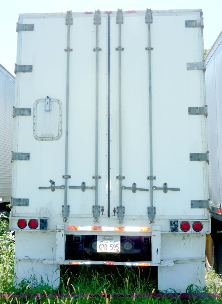 image for item 4028 1983 Lufkin tandem axle van trailer