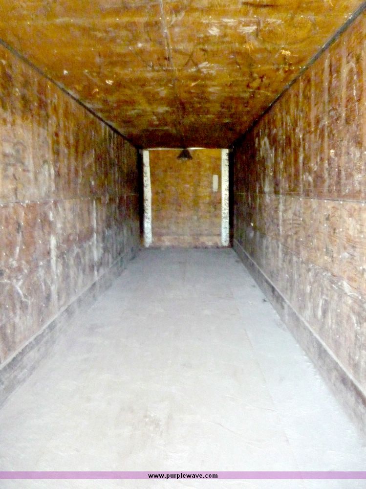 image for item 4028 1983 Lufkin tandem axle van trailer