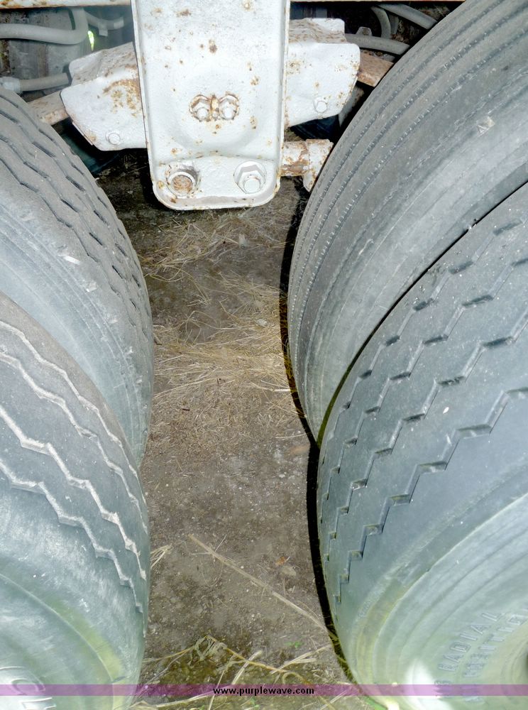 image for item 4029 1979 Trailmobile tandem axle van trailer