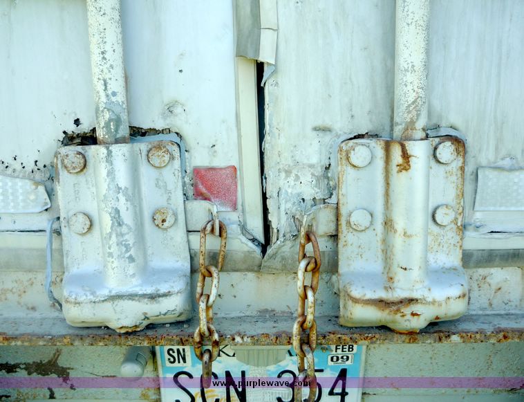 image for item 4030 1973 Fruehauf tandem axle van trailer