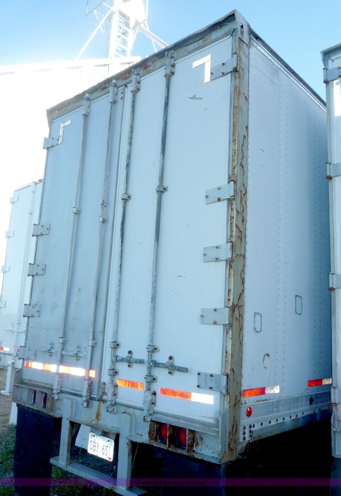 image for item 4052 1978 Budd tandem axle van trailer