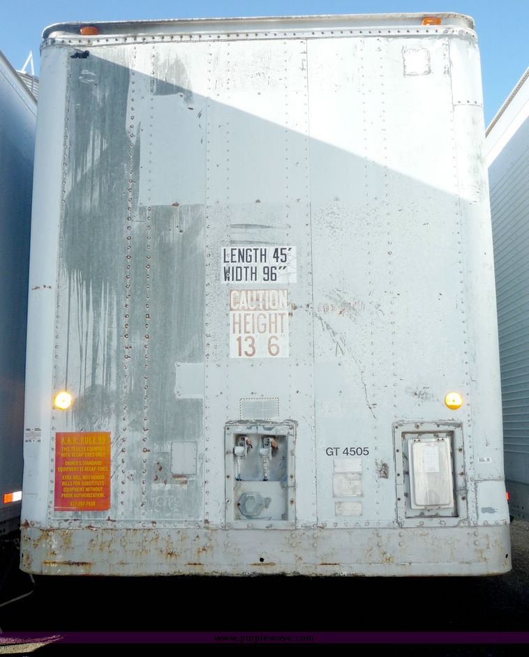 image for item 4052 1978 Budd tandem axle van trailer