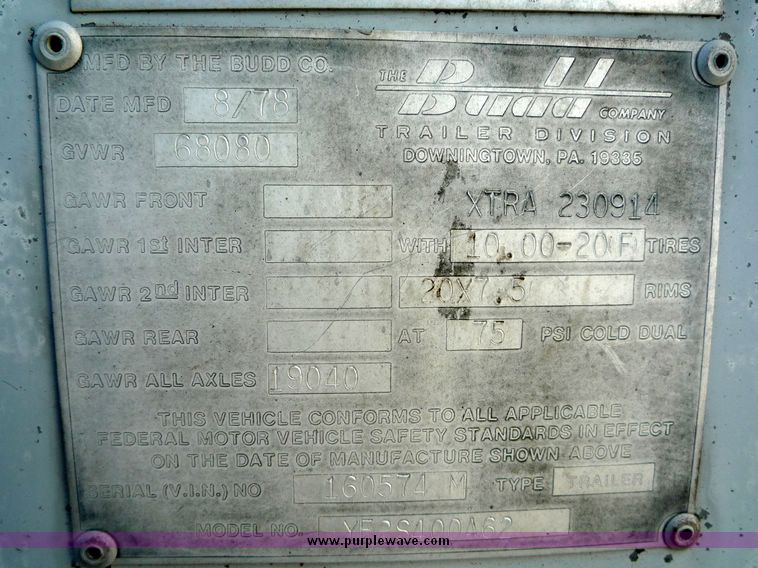 image for item 4052 1978 Budd tandem axle van trailer