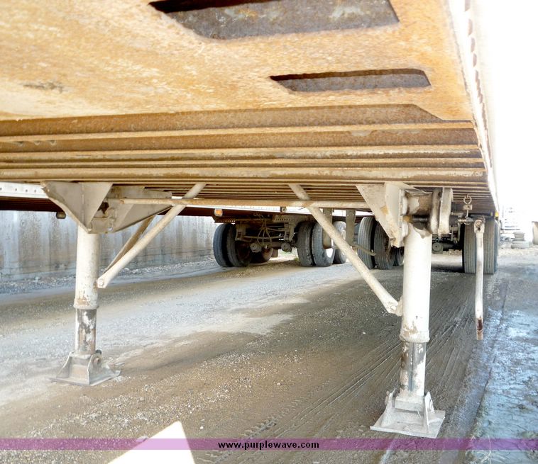 image for item 5000 1985 Dorsey AIDT-84LS tandem axle van trailer