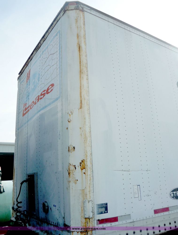 image for item 5002 1979 Strick tandem axle van trailer