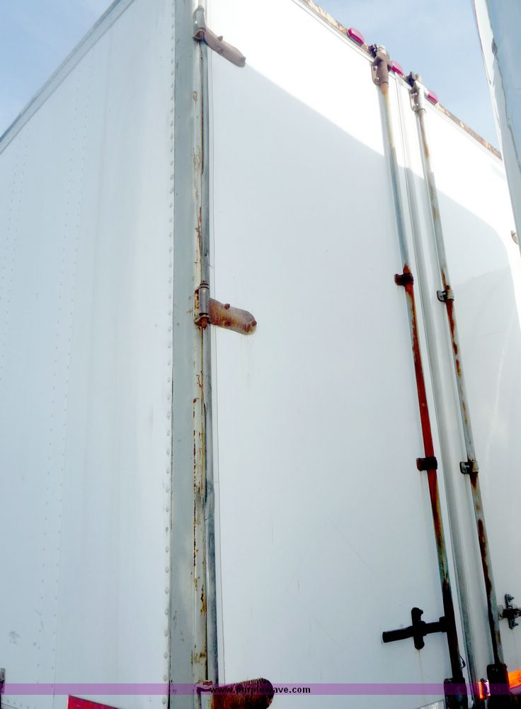 image for item 5002 1979 Strick tandem axle van trailer