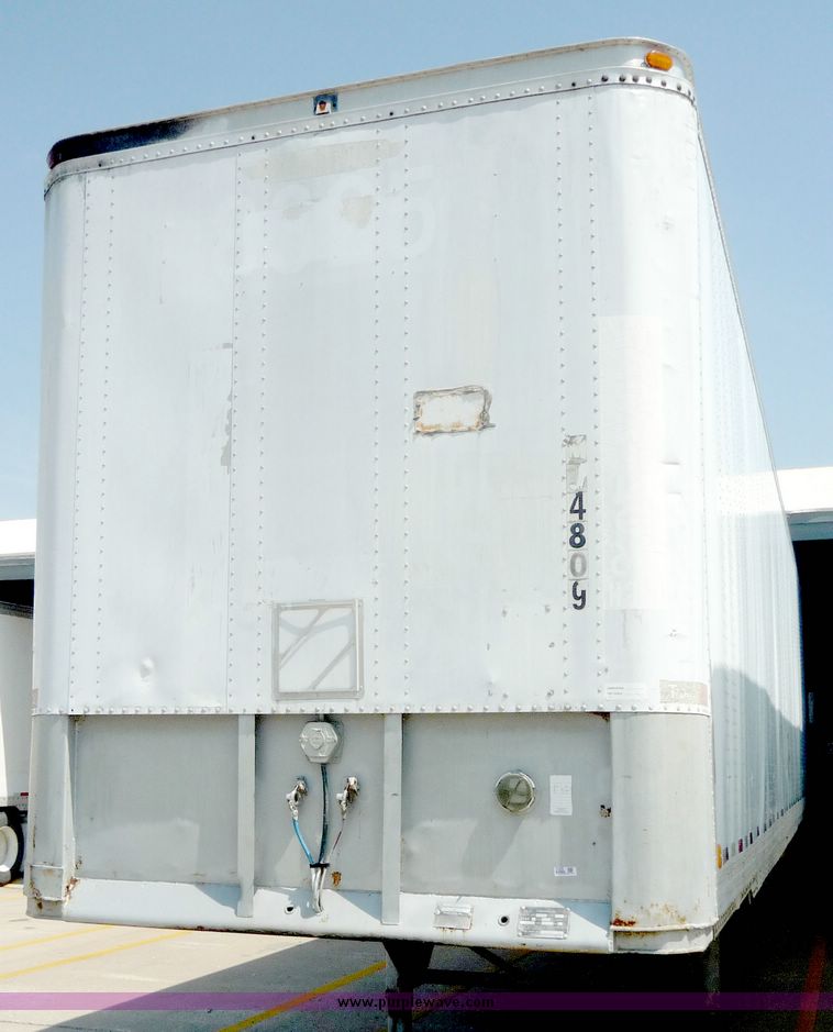 image for item 5005 1983 Trail Mobile tandem axle van trailer