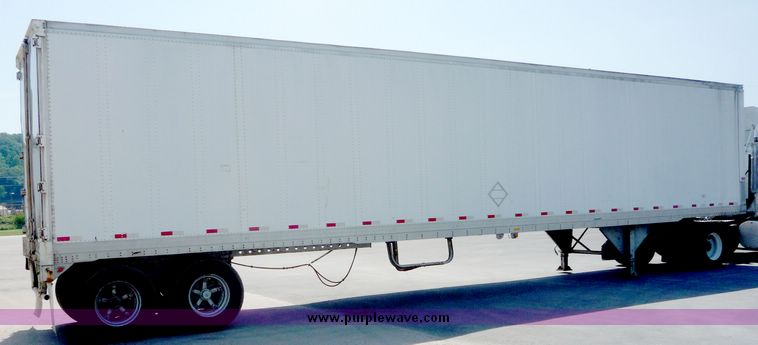 image for item 5005 1983 Trail Mobile tandem axle van trailer