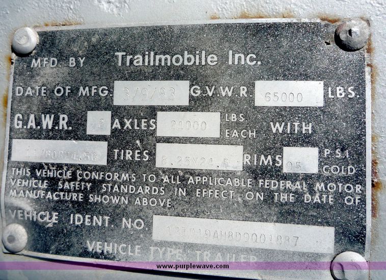 image for item 5005 1983 Trail Mobile tandem axle van trailer