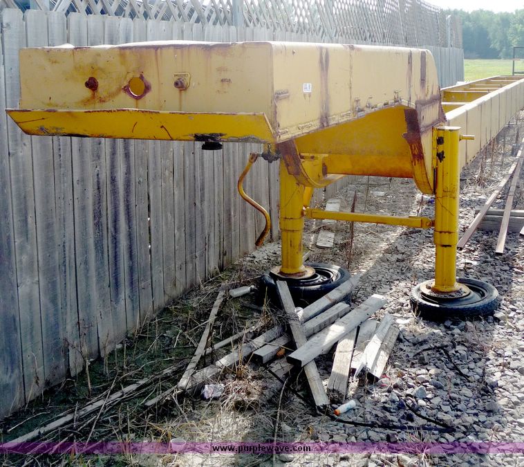 image for item 5006 1974 Hall tandem axle frame trailer