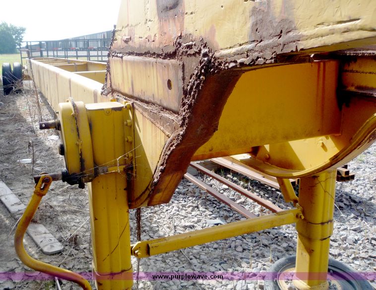 image for item 5006 1974 Hall tandem axle frame trailer