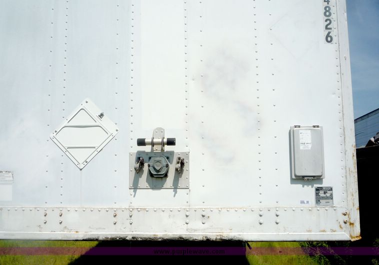 image for item 5008 1986 Stoughton tandem axle van trailer